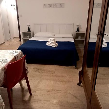 Casa Carina In Centro Apartment Palermo Ngoại thất bức ảnh