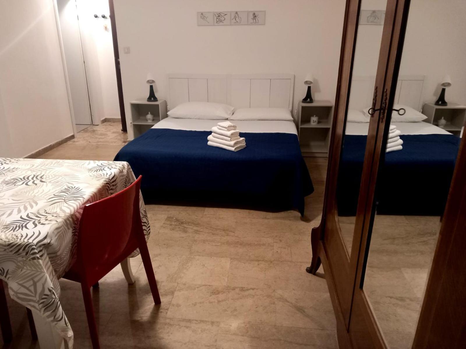 Casa Carina In Centro Apartment Palermo Ngoại thất bức ảnh